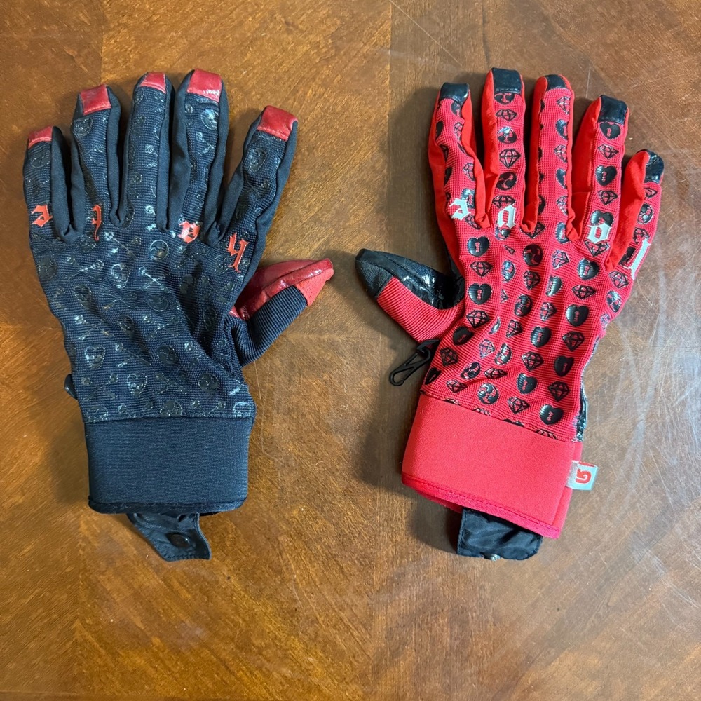 Burton Y2K Snowboard Red Black‎ Skull Heart Rare Ronin Piste Off Gloves XL